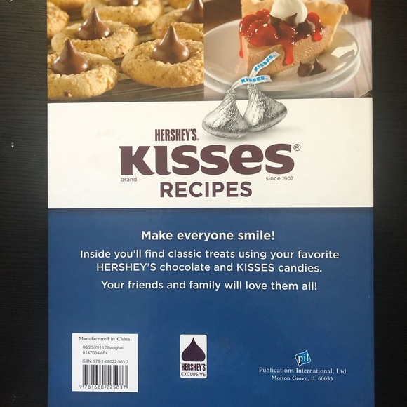Hershey’s Kisses Recipes Book - Picture 2 of 3